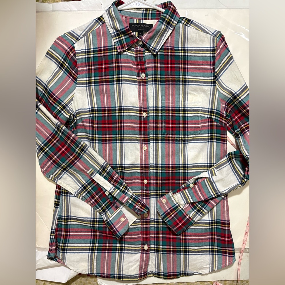 Banana Republic Multicolor Plaid Button Down Shirt